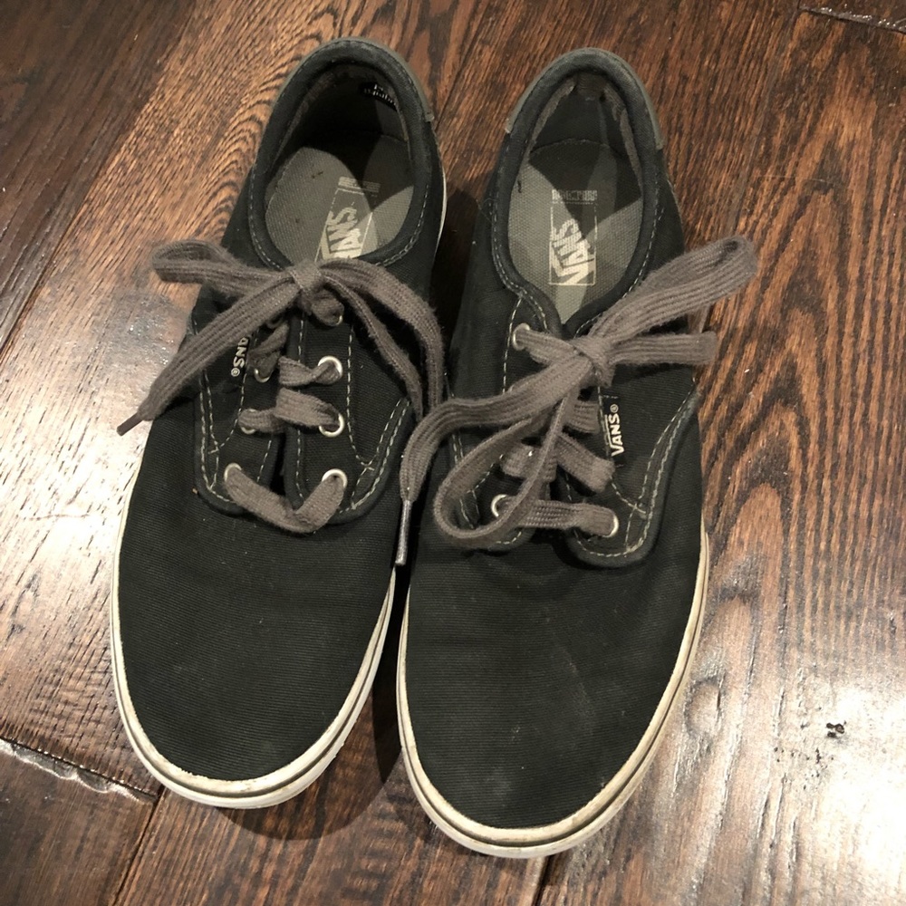 Vans skateboard shoes